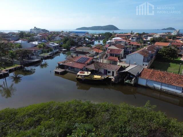 #0986 - Casa para Venda em Balneário Barra do Sul - SC - 2