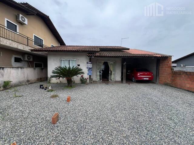 Casa para Venda em Balneário Barra do Sul - 2