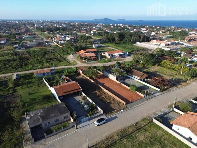 Venda em Salinas - Balneário Barra do Sul