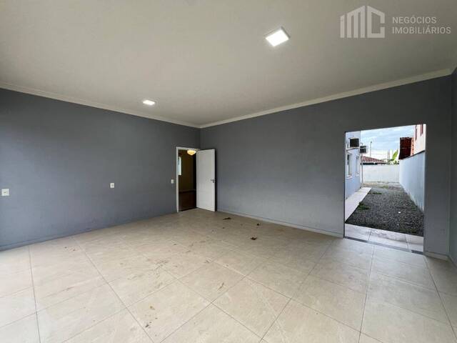 Casa para Venda em Balneário Barra do Sul - 4