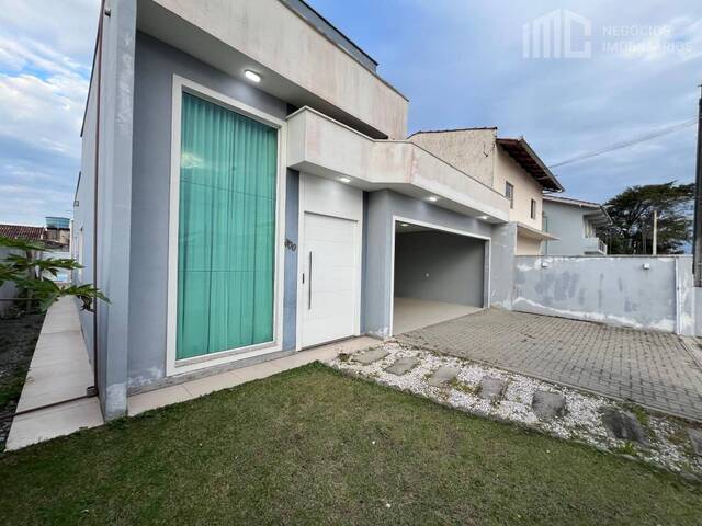 Casa para Venda em Balneário Barra do Sul - 2
