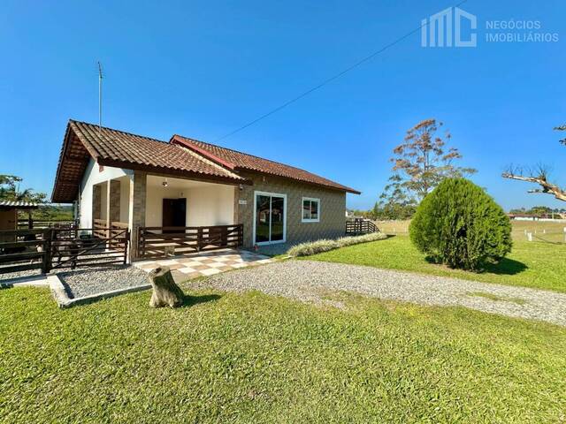 Casa para Venda em Balneário Barra do Sul - 2