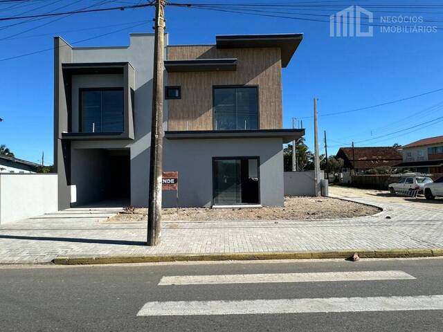 #0634 - Casa para Venda em Balneário Barra do Sul - SC
