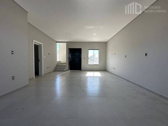 #0636 - Casa para Venda em Balneário Barra do Sul - SC