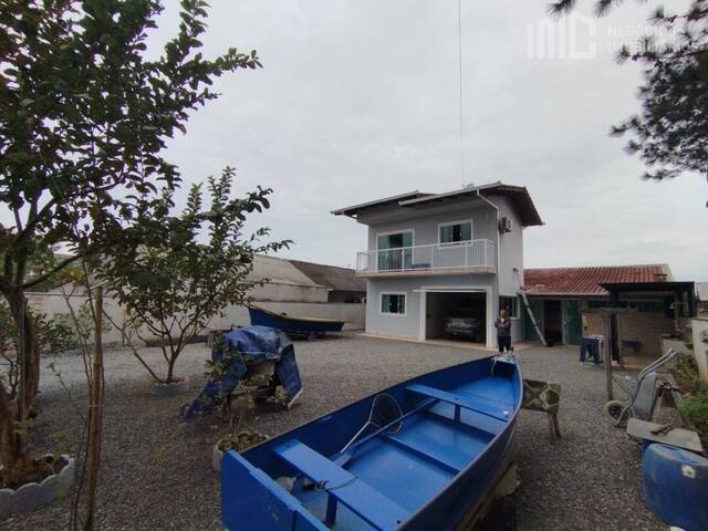 Sobrado para Venda em Balneário Barra do Sul - 4