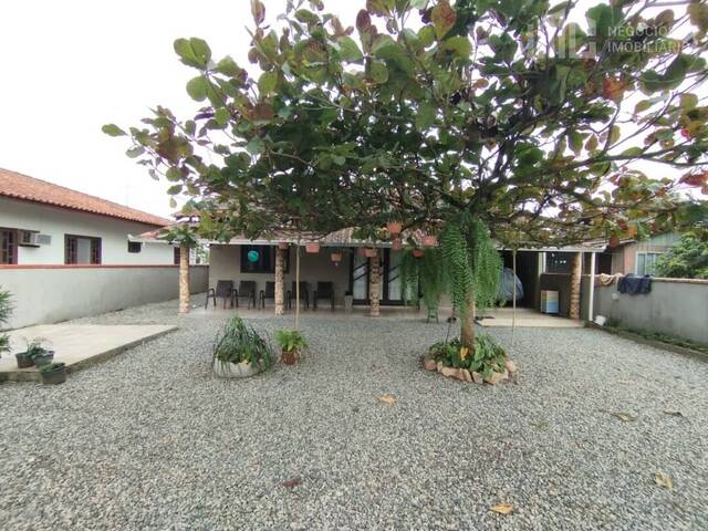 Casa para Venda em Balneário Barra do Sul - 3