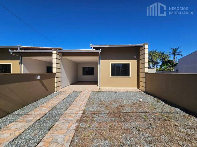 Casa para Venda em Balneário Barra do Sul - 2