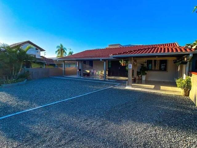 #2004 - Casa para Venda em Balneário Barra do Sul - SC - 2