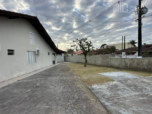 Casa para Venda em Balneário Barra do Sul - 4