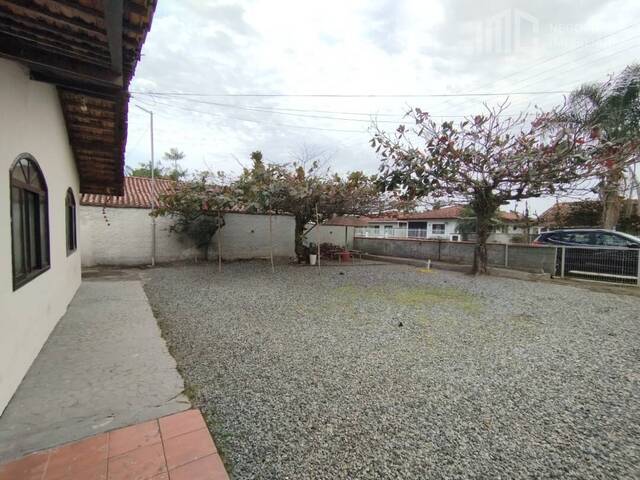 Casa para Venda em Balneário Barra do Sul - 5