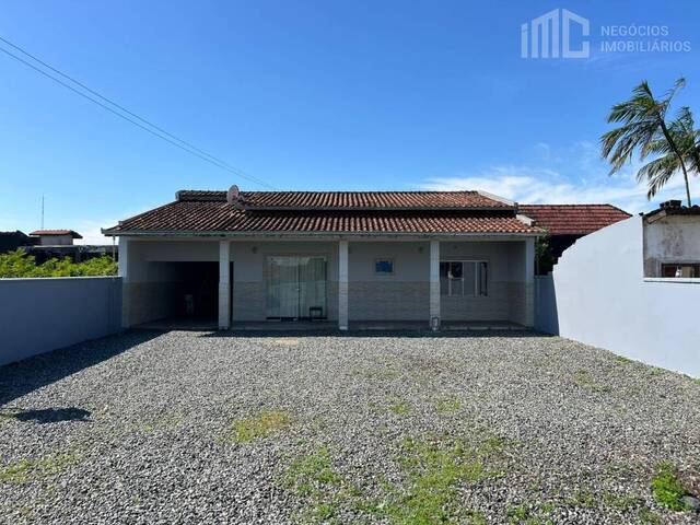 Casa para Venda em Balneário Barra do Sul - 1