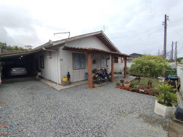 #2033 - Casa para Venda em Balneário Barra do Sul - SC - 3