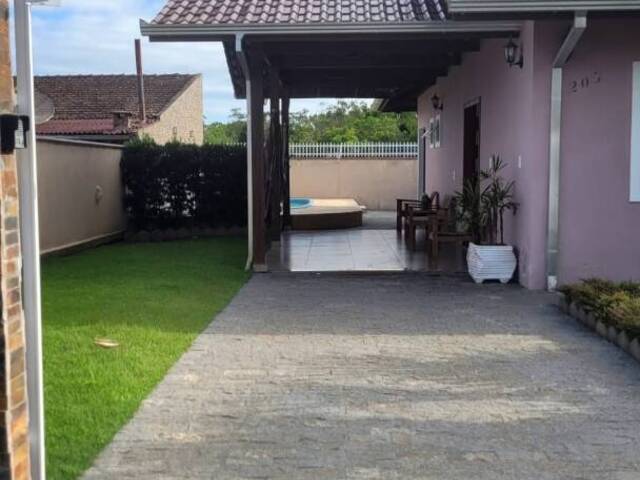 Casa para Venda em Balneário Barra do Sul - 5