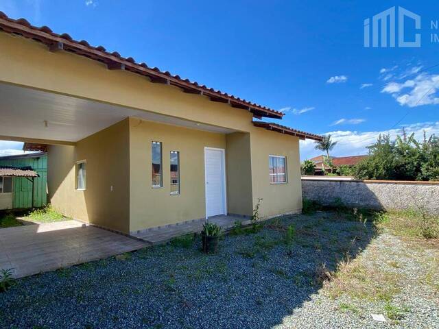 #2046 - Casa para Venda em Balneário Barra do Sul - SC