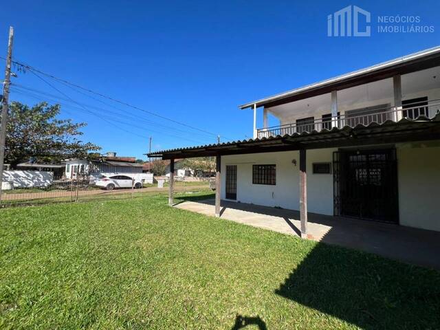 #2053 - Casa para Venda em Balneário Barra do Sul - SC