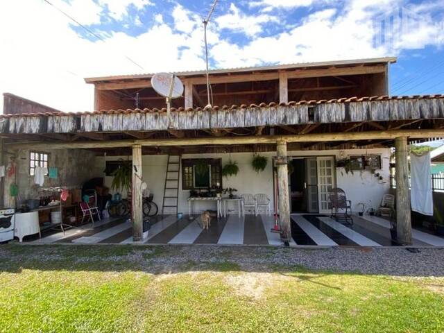 #2058 - Casa para Venda em Balneário Barra do Sul - SC