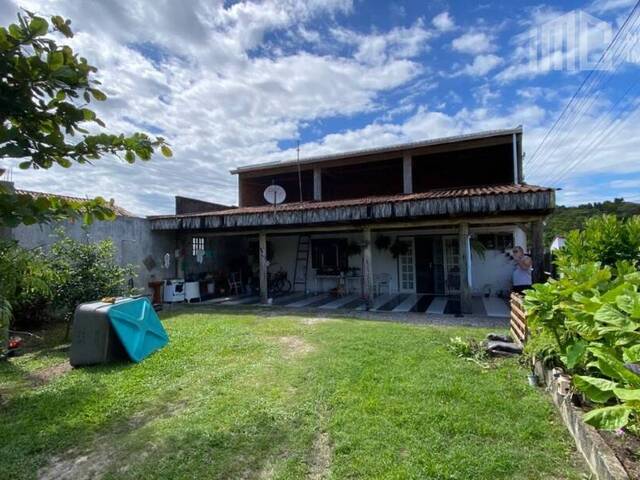 #2058 - Casa para Venda em Balneário Barra do Sul - SC