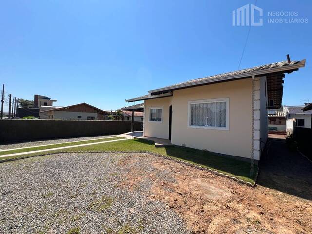 #0793 - Casa para Venda em Balneário Barra do Sul - SC