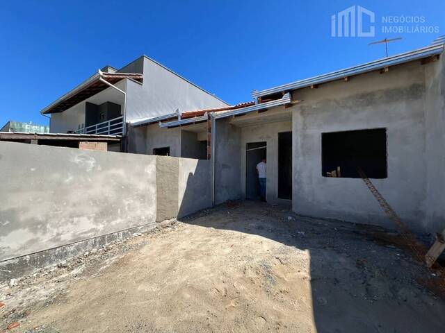 #0999 - Casa para Venda em Balneário Barra do Sul - SC