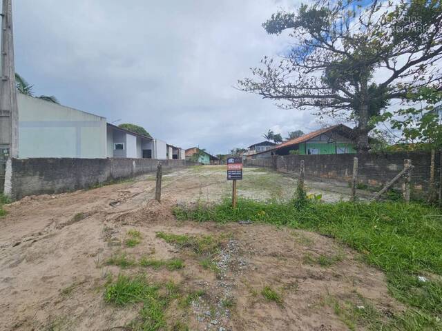 Venda em Salinas - Balneário Barra do Sul