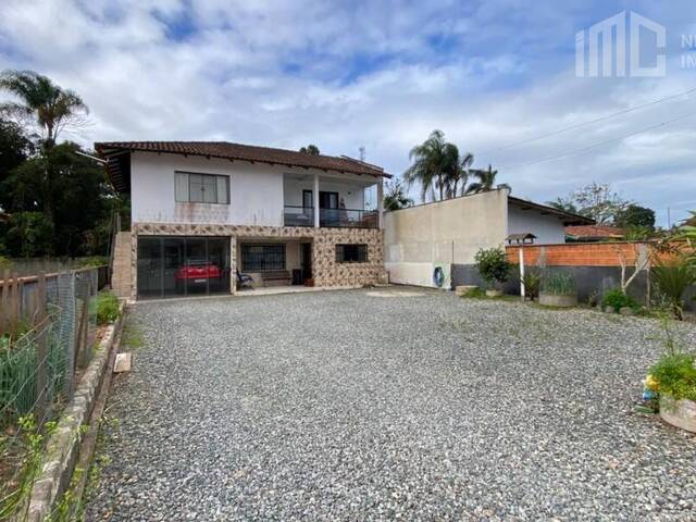 #2127 - Casa para Venda em Balneário Barra do Sul - SC