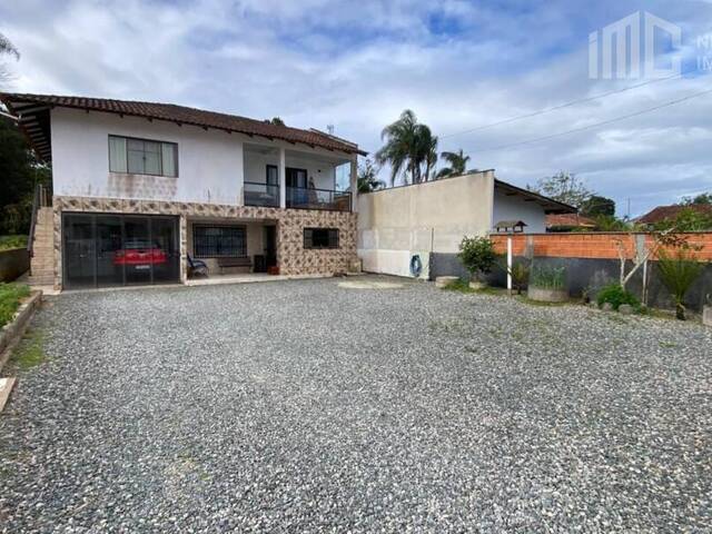 #2127 - Casa para Venda em Balneário Barra do Sul - SC