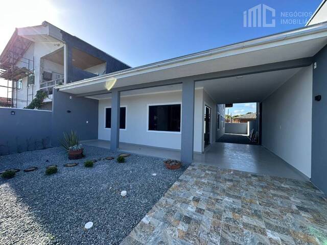 Venda em Costeira - Balneário Barra do Sul