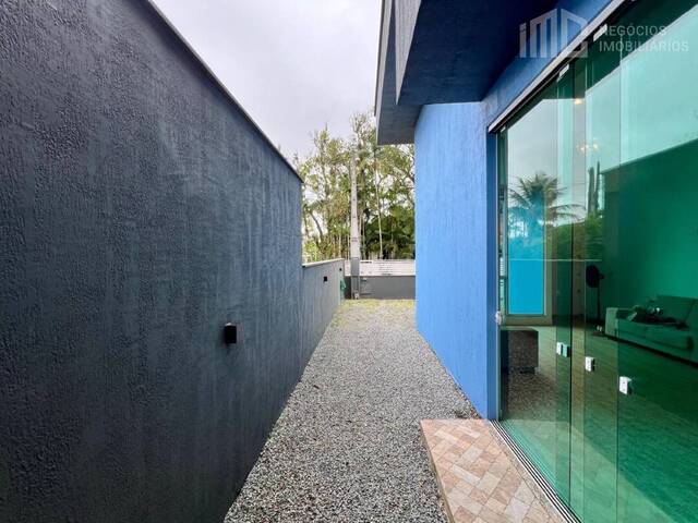 #2141 - Casa para Venda em Balneário Barra do Sul - SC