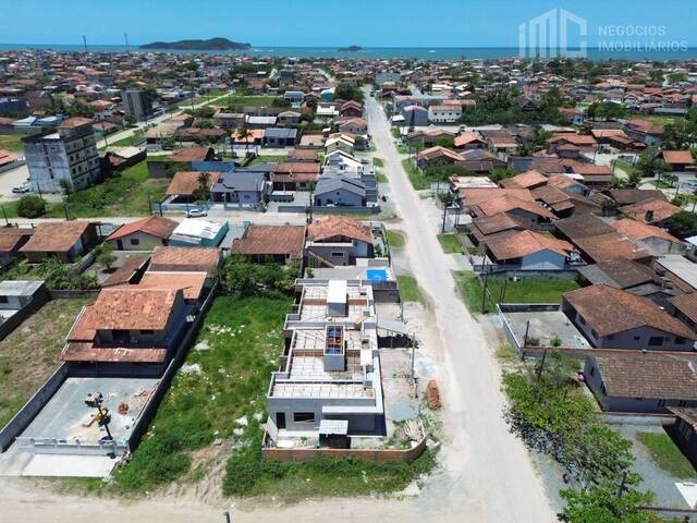 Casa para Venda em Balneário Barra do Sul - 3