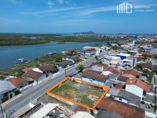 Venda em Costeira - Balneário Barra do Sul