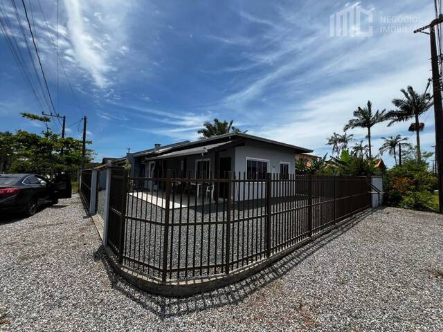 Casa para Venda em Balneário Barra do Sul - 4