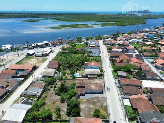 #2185 - Casa para Venda em Balneário Barra do Sul - SC