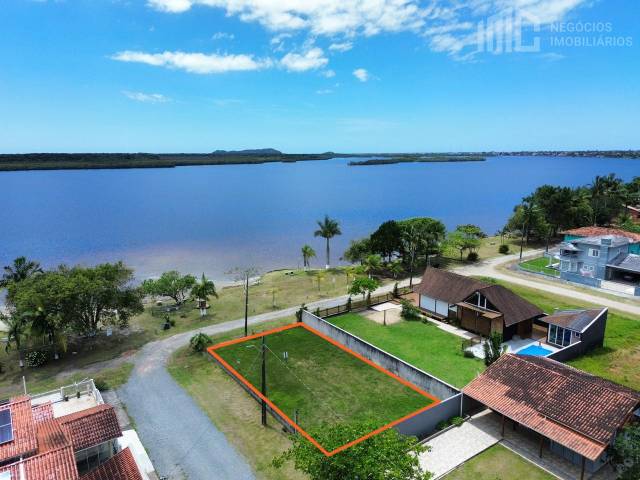 Venda em Pinheiros - Balneário Barra do Sul