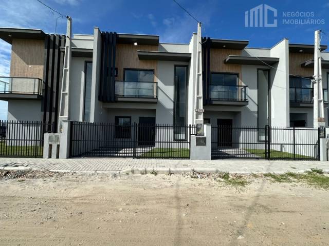 #0636 - Casa para Venda em Balneário Barra do Sul - SC