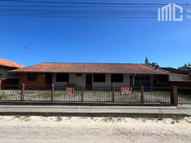 Casa para Venda em Balneário Barra do Sul - 2