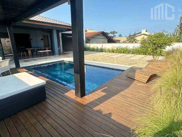 Casa para Venda em Balneário Barra do Sul - 2