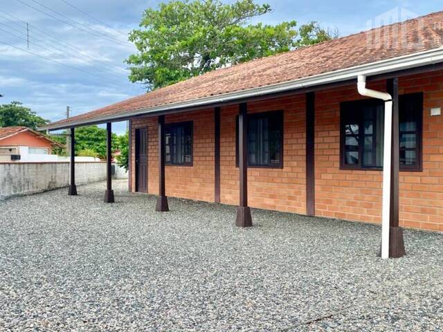 Casa para Venda em Balneário Barra do Sul - 2