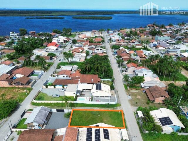 Venda em Costeira - Balneário Barra do Sul