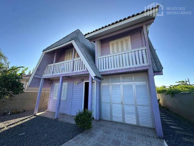Casa para Venda em Balneário Barra do Sul - 2