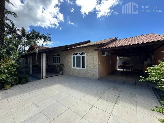 #2288 - Casa para Venda em Balneário Barra do Sul - SC
