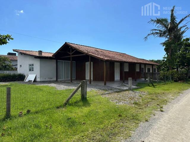 Casa para Venda em Balneário Barra do Sul - 4