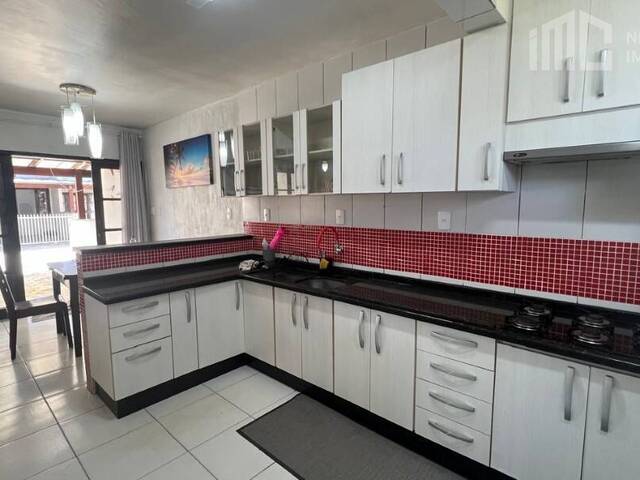 Casa para Venda em Balneário Barra do Sul - 4