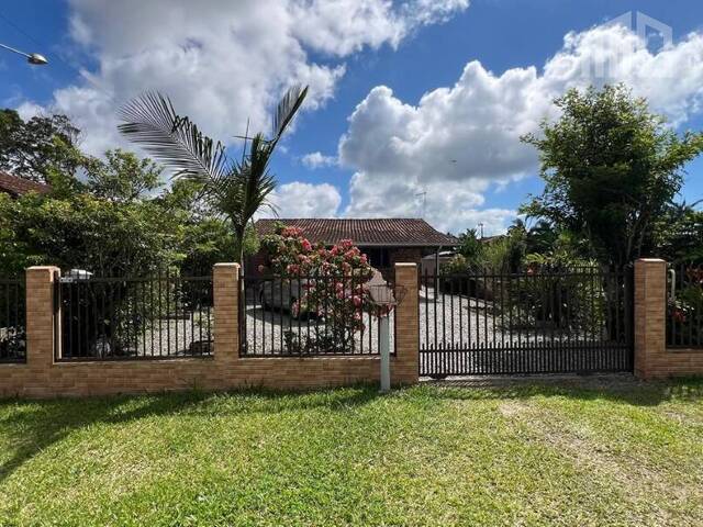Casa para Venda em Balneário Barra do Sul - 2
