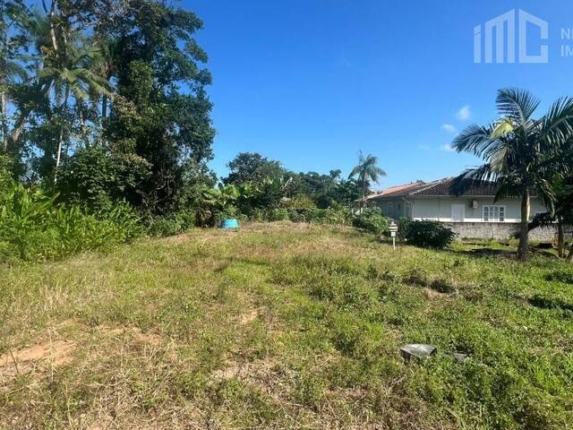 Venda em Costeira - Balneário Barra do Sul