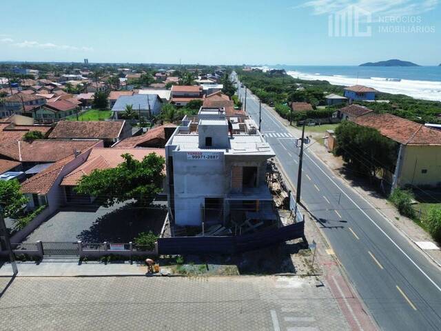 #2203 - Casa para Venda em Balneário Barra do Sul - SC