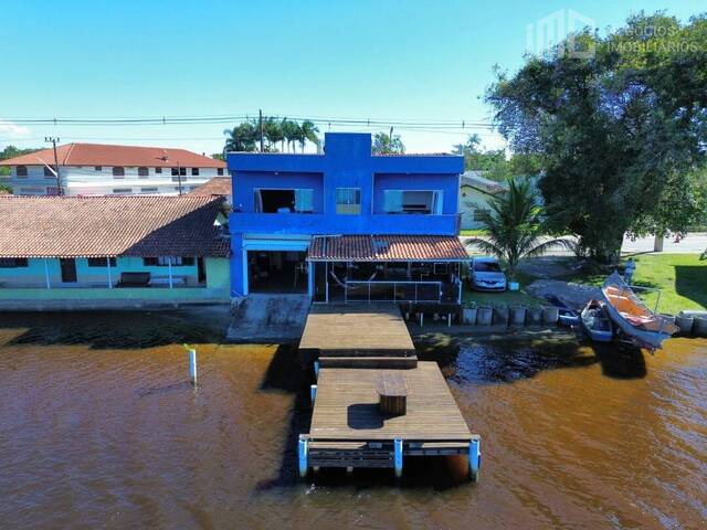 #2321 - Casa para Venda em Balneário Barra do Sul - SC