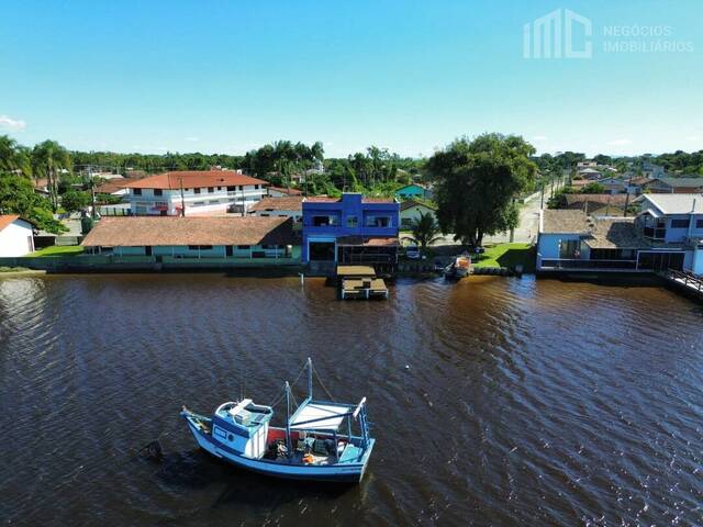 #2321 - Casa para Venda em Balneário Barra do Sul - SC