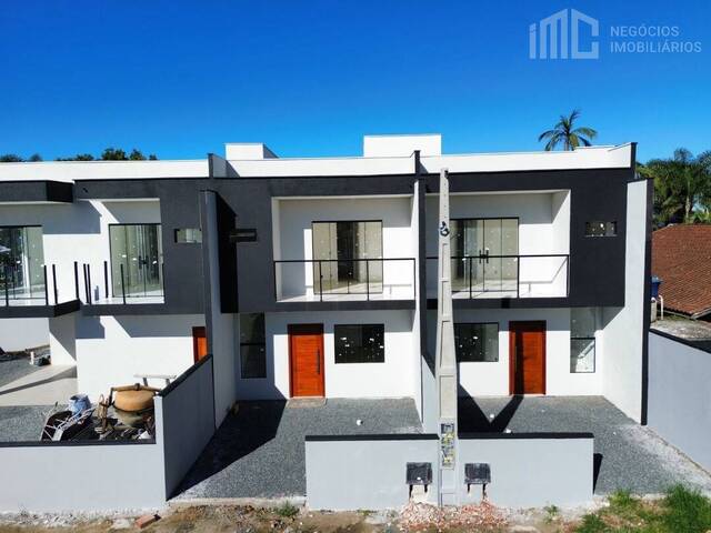 #2254 - Casa para Venda em Balneário Barra do Sul - SC