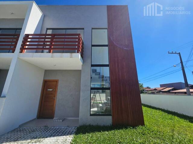 #0806 - Casa para Venda em Balneário Barra do Sul - SC