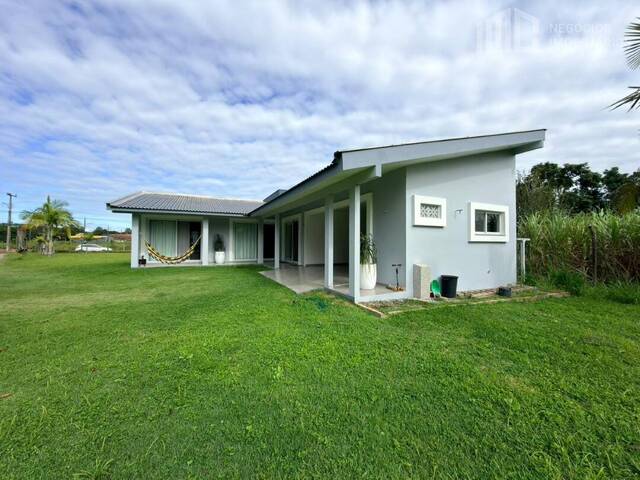 #2324 - Casa para Venda em Balneário Barra do Sul - SC